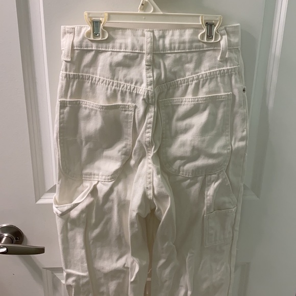 White baggy cargo pants from PrettyLittleThing. New condition. Size 0 - Picture 6 of 9